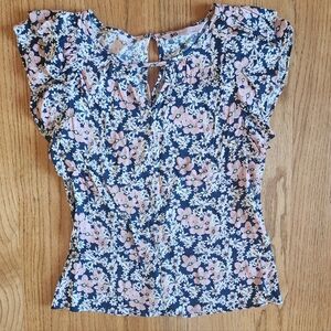 SO Junior's Blue Floral Crewneck Keyhole Flutter Sleeve Pullover Blouse Small S